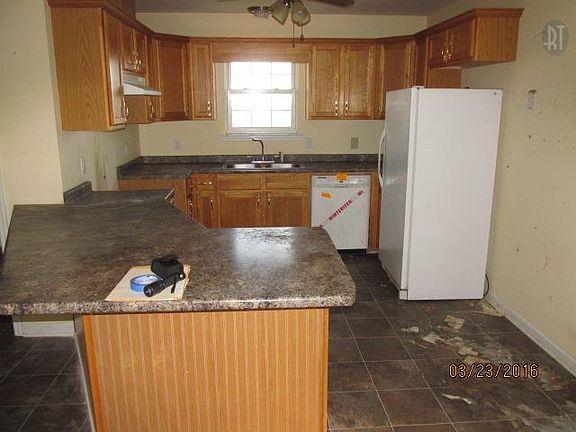 4th image of 77 Cannon Way