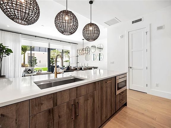 2nd image of 850 Central AVE #209