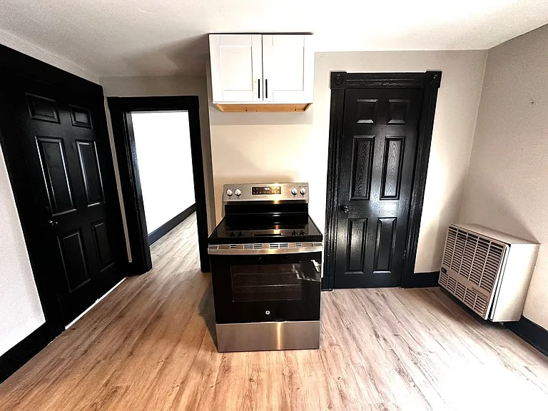 330 Lowell St #2 — Photo 6