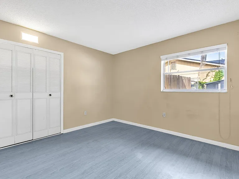320 Heather Ave — Photo 18