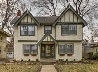 1009 W Gregory Blvd, Kansas City, MO 64114