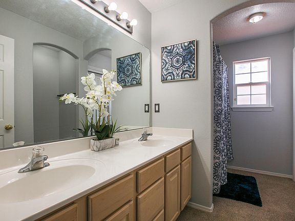 5th image of 4844 Stafford Pl NW