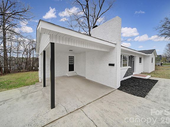 4th image of 4008 Tennessee Ave