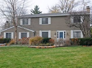 1133 Terrace Ct, Deerfield, IL 60015