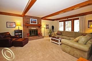 3rd image of 9390 Colony Farm Ct