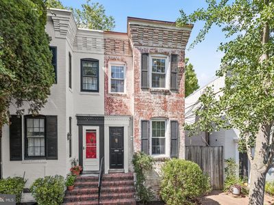 2805 Olive St NW, Washington, DC, 20007