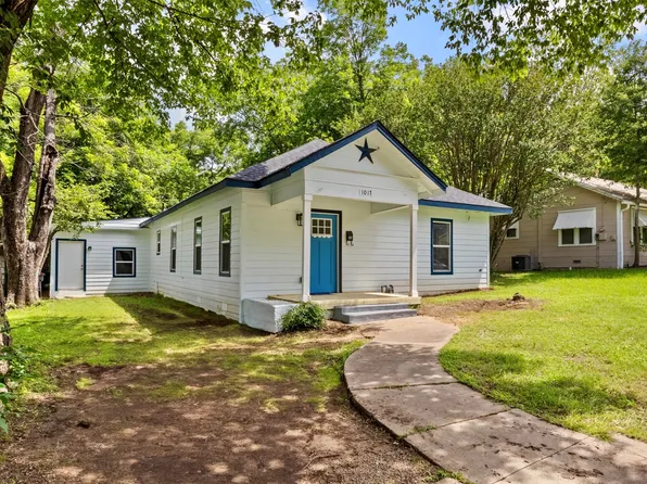 1017 E Washington St, Paris, TX 75460