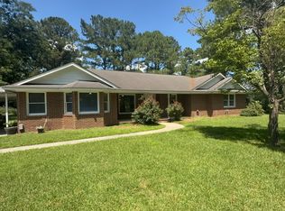 135 Yates Ln, Maysville, NC 28555
