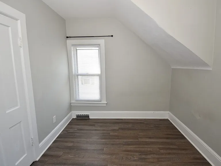 116 N Notre Dame Ave — Photo 25