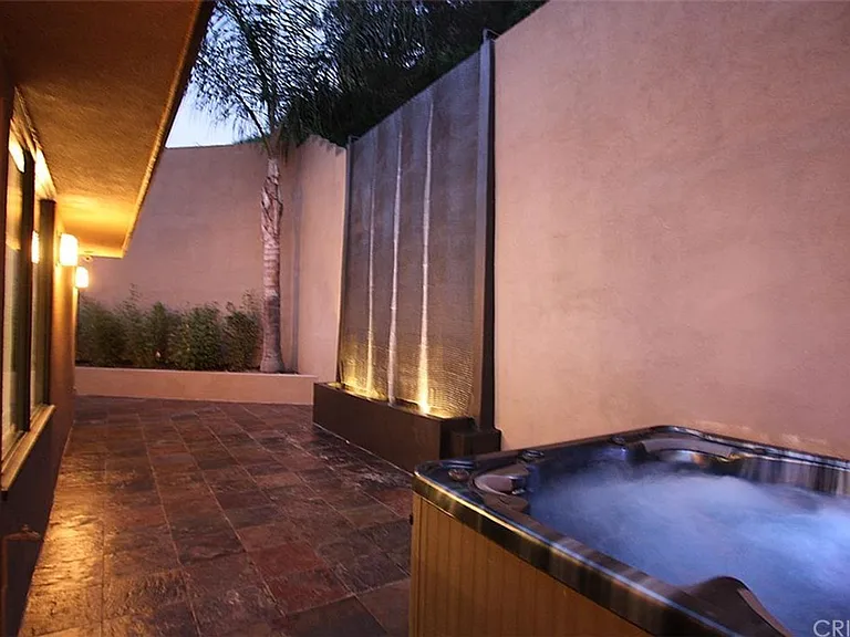 1854 Franklin Canyon Dr — Photo 6