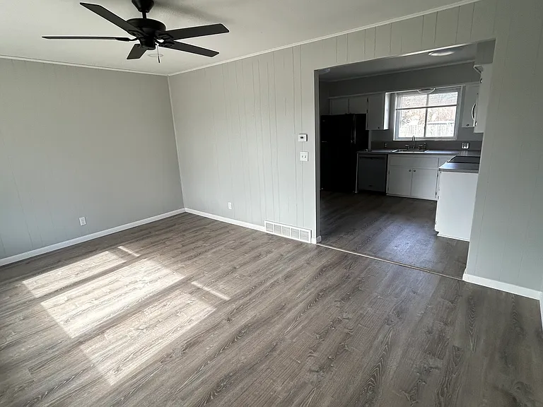 60 Jennings Rd — Photo 7