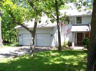 5059 Oak Bluff Dr, High Ridge, MO 63049
