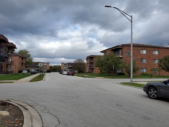 5th image of 12741 S La Crosse Ave APT 1B