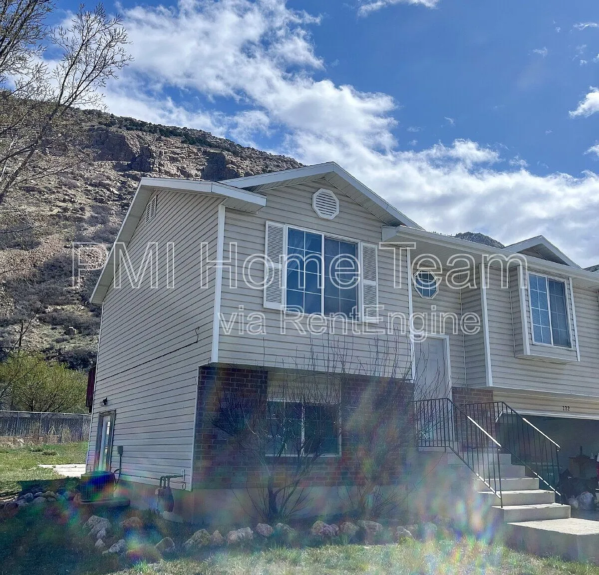 3 bed, 2.0 bath, 1500 sqft, $2,100 — Photo 2