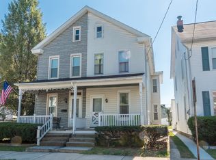 216 E New St, Lititz, PA 17543