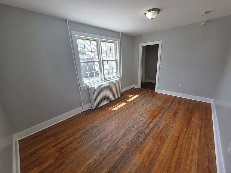 3288 Franklin Ave — Photo 7
