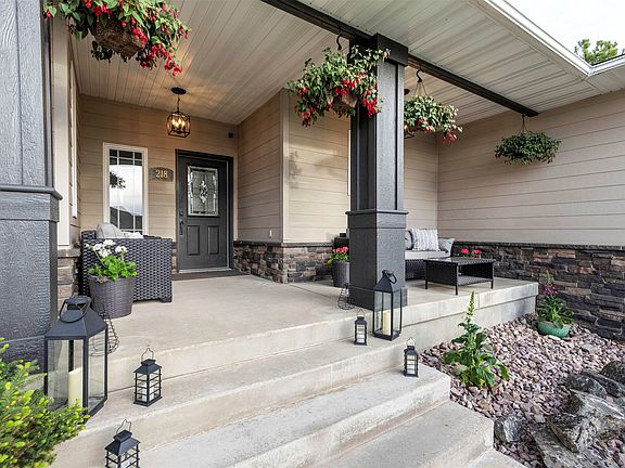 4th image of 218 Mansion Heights Dr