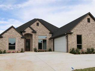 7604 Hickory Spring Ln, Tyler, TX 75703