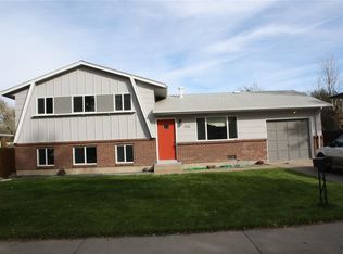 958 S Newark St, Aurora, CO 80012