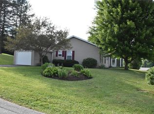 116 Mallet Hill Ct, Indiana, PA 15701