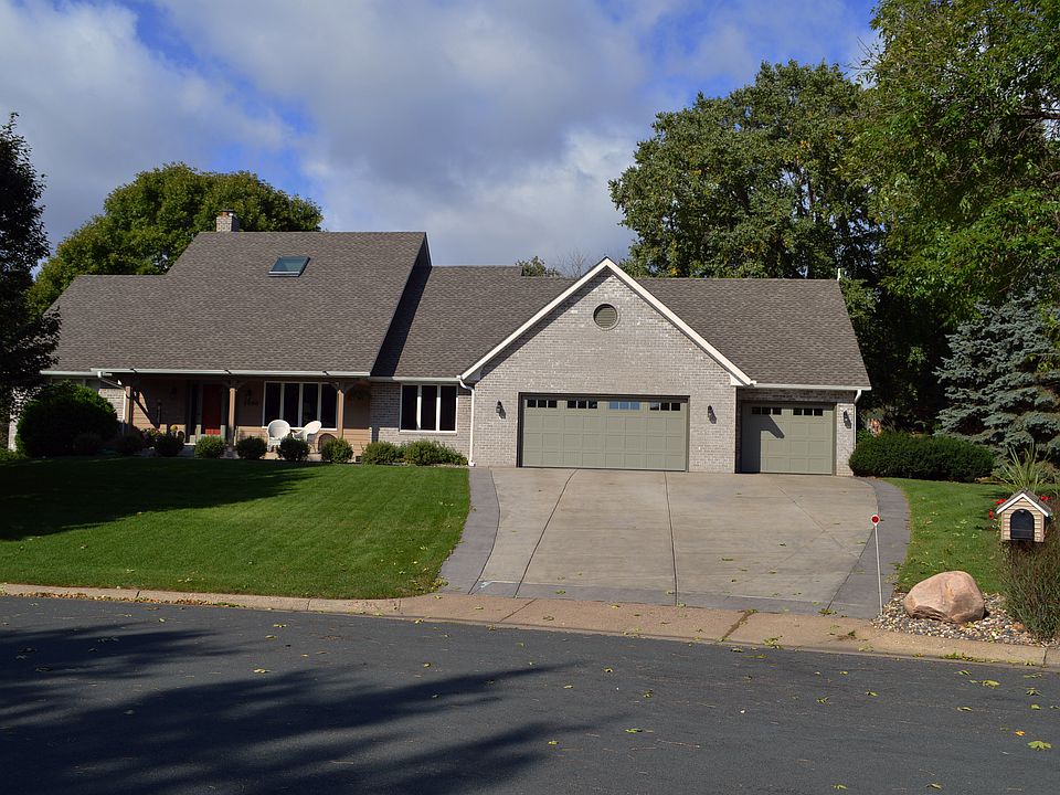1st image of 2560 Southview Pl
