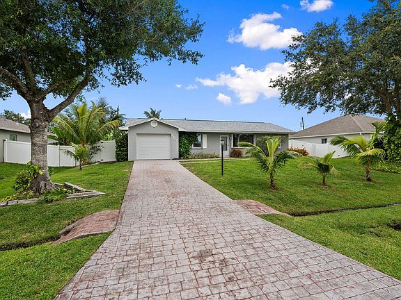 4th image of 2455 SW Datura Avenue