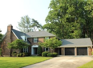 6117 Charnwood Dr, Rockville, MD 20852