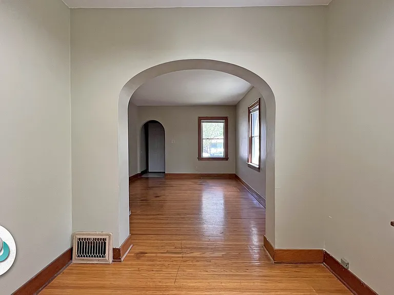 213-215 6th Pl NW #213 — Photo 9
