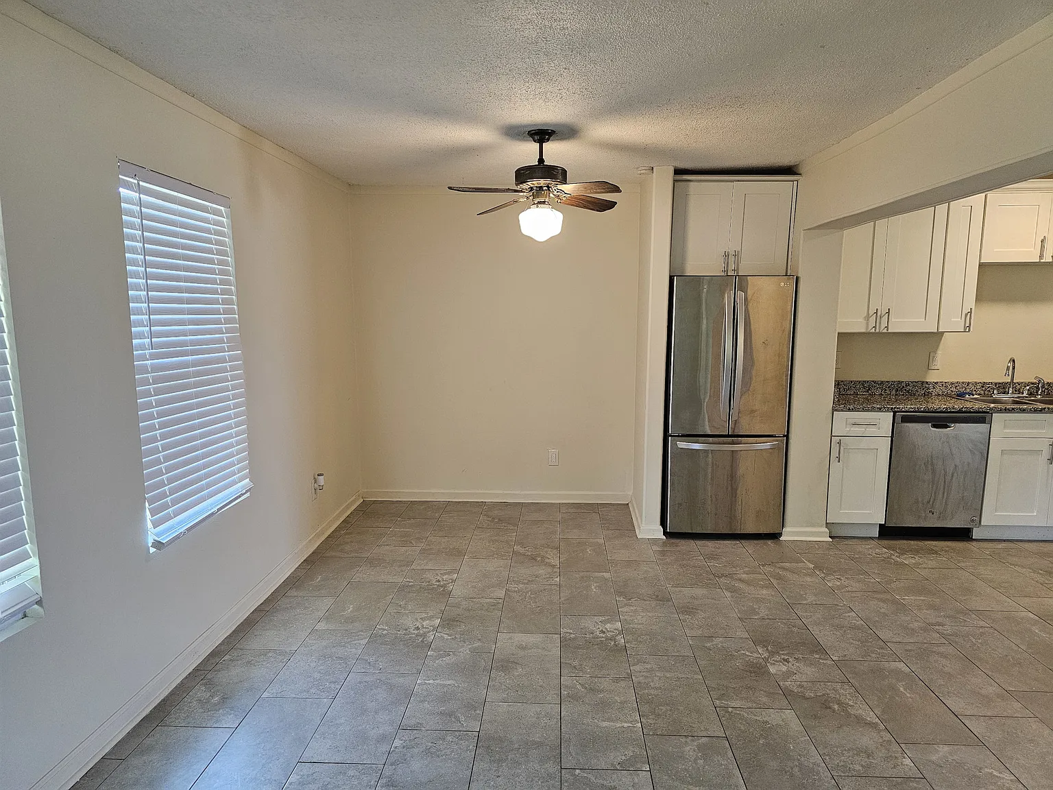 4 bed, 1399 sqft, $1,795 — Photo 3