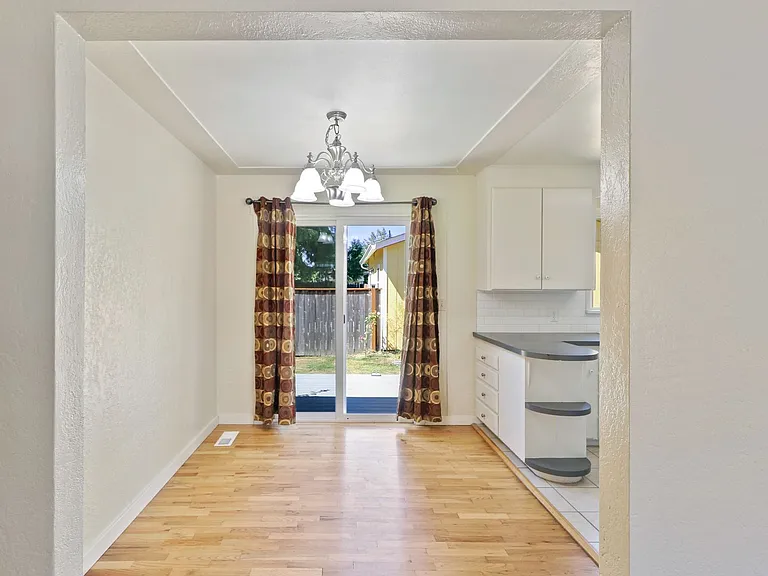 1321 Central St NE — Photo 3