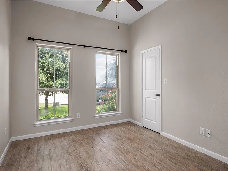 3075 Positano Loop — Photo 16