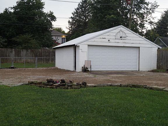 4th image of 301 & 303 Clinton St