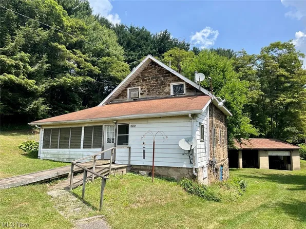 10692 Lynchburg Rd, Kensington, OH 44427