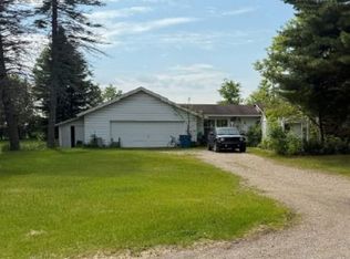 459 N Perry St, Barryton, MI 49305