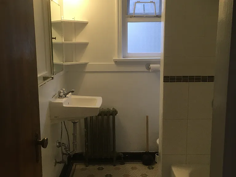 1245 Bute St — Photo 9