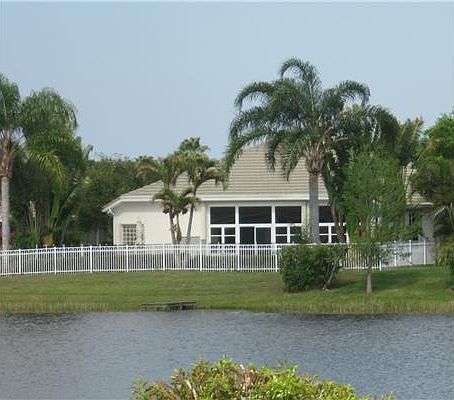 1st image of 907 SW Lake Charles Cir