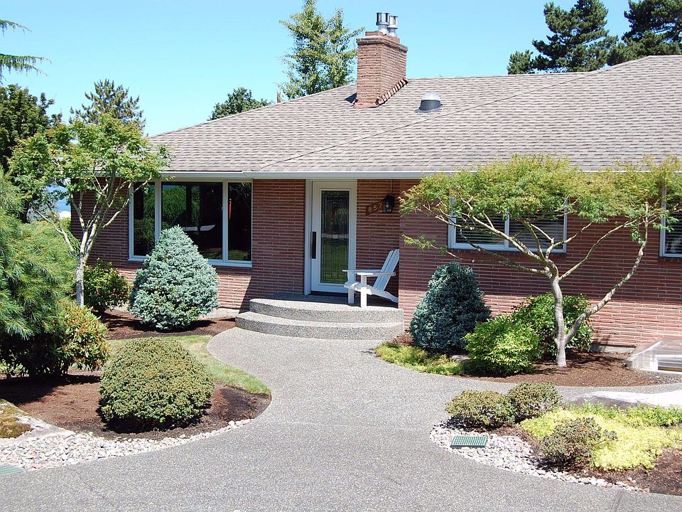 Rambler w/finished basement