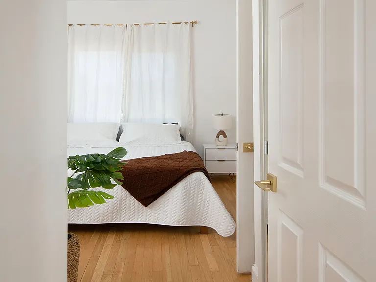 2305 N Edgemere St — Photo 5