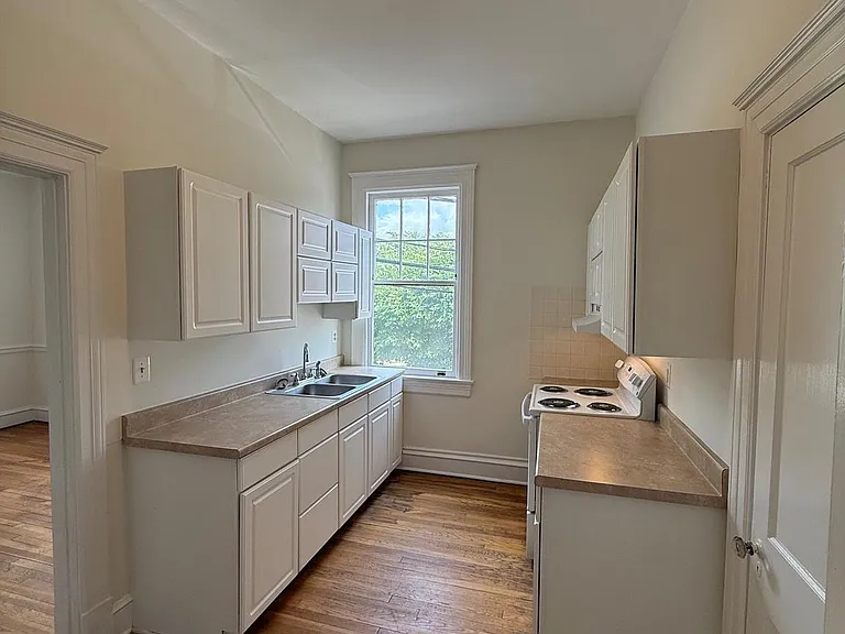 700 Prince Edward St #1 — Photo 10