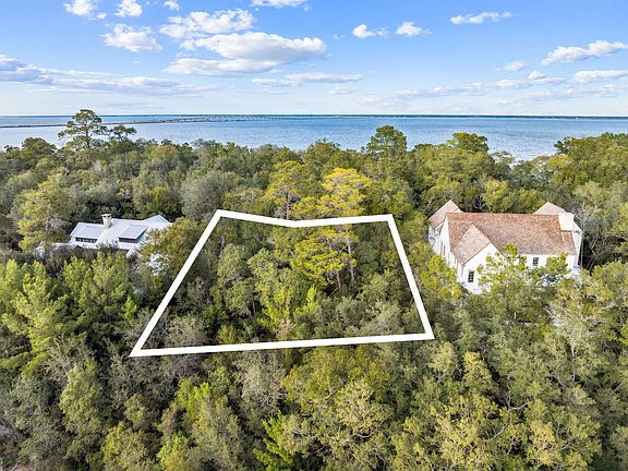 2nd image of 22 Nicole Forest Dr