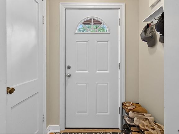 5th image of 419 Fergerson Ave