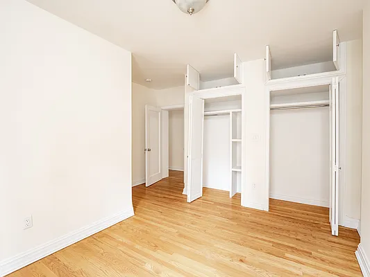 Rented by City Connections Realty | media 32