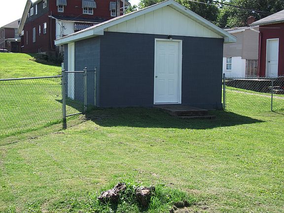Storage bldg/concrete floor