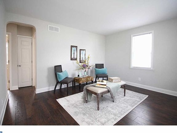 2nd image of 124 Spruce Ave