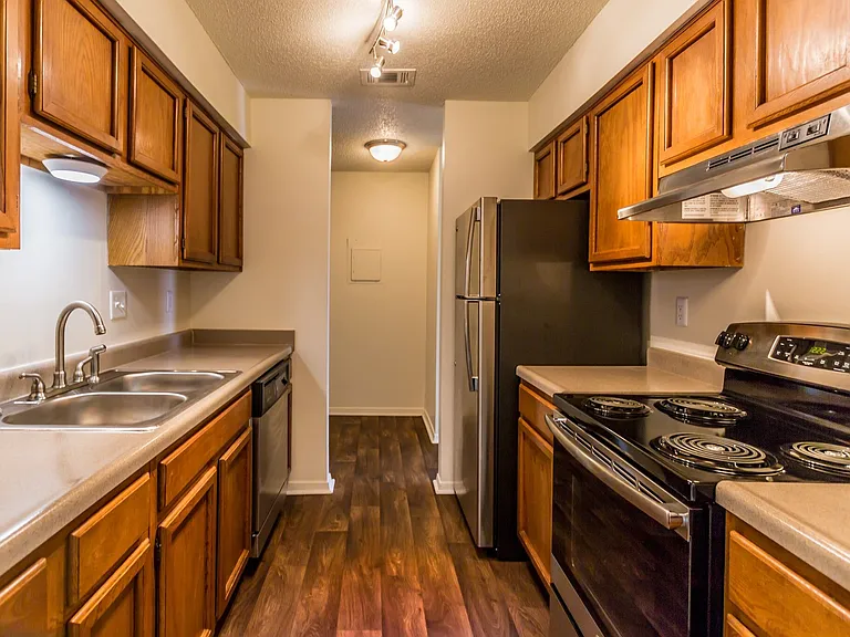 Foothills Apartments — Photo 16