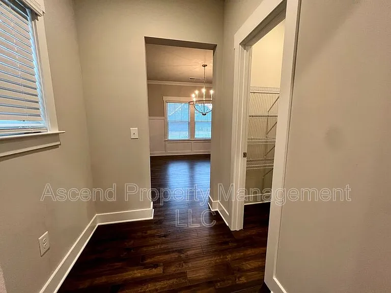 8592 Kensley Ln — Photo 5