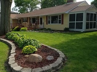 305 S Elm St, Franklin Grove, IL 61031