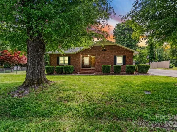 116 Gold St, Cherryville, NC 28021