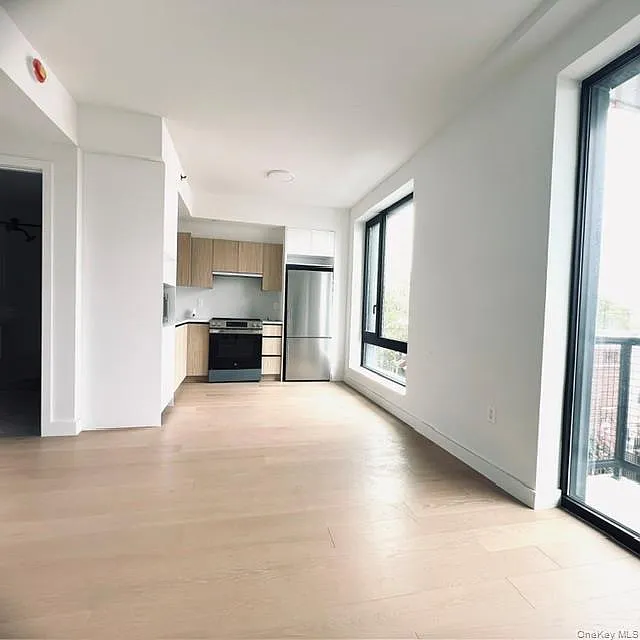 1 bed, 1.0 bath, 675 sqft, $2,800 — Photo 3