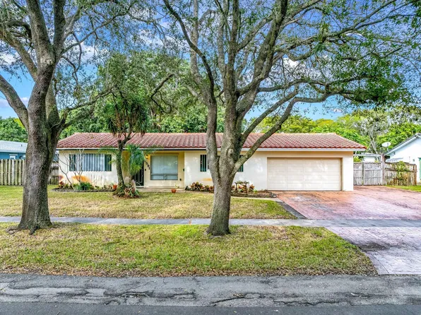 5591 SW 3rd Court, Plantation, FL 33317